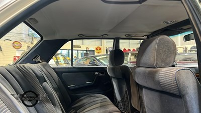 Lot 76 - 1985 MERCEDES 280 E
