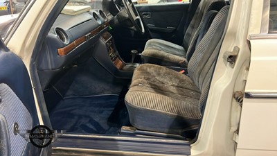 Lot 76 - 1985 MERCEDES 280 E