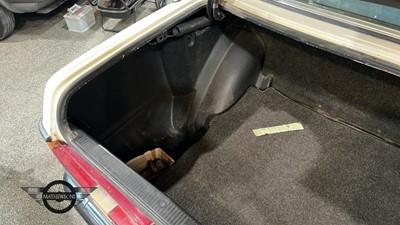 Lot 76 - 1985 MERCEDES 280 E