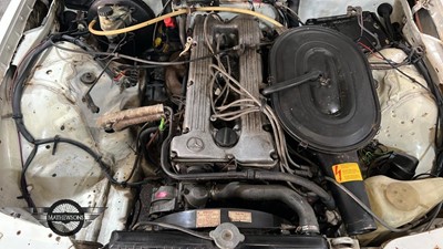 Lot 76 - 1985 MERCEDES 280 E