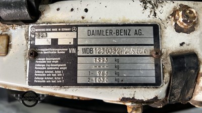 Lot 76 - 1985 MERCEDES 280 E