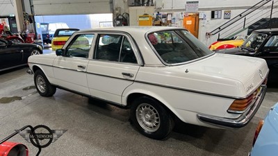 Lot 76 - 1985 MERCEDES 280 E