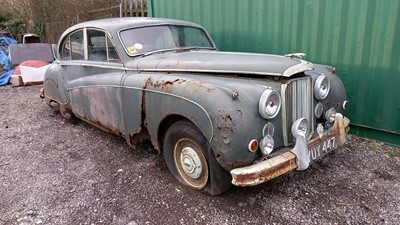 Lot 253 - 1960 JAGUAR MK 9