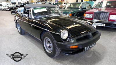 Lot 275 - 1977 MG B