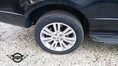 Lot 17 - 2010 LAND ROVER RANGE ROVER VOGUE TDV8 A