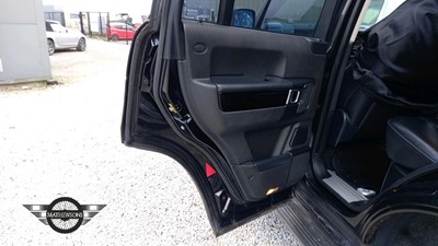 Lot 17 - 2010 LAND ROVER RANGE ROVER VOGUE TDV8 A
