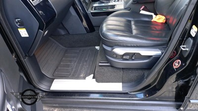 Lot 17 - 2010 LAND ROVER RANGE ROVER VOGUE TDV8 A