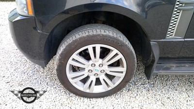 Lot 17 - 2010 LAND ROVER RANGE ROVER VOGUE TDV8 A