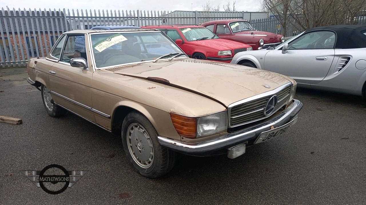 Lot 454 - 1972 MERCEDES 350 SL