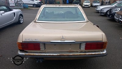 Lot 454 - 1972 MERCEDES 350 SL