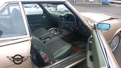 Lot 454 - 1972 MERCEDES 350 SL
