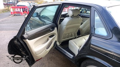 Lot 69 - 1998 JAGUAR XJR V8 AUTO