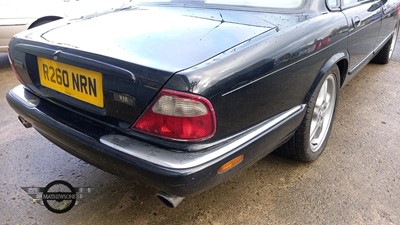 Lot 69 - 1998 JAGUAR XJR V8 AUTO