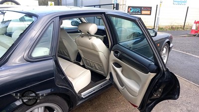 Lot 69 - 1998 JAGUAR XJR V8 AUTO