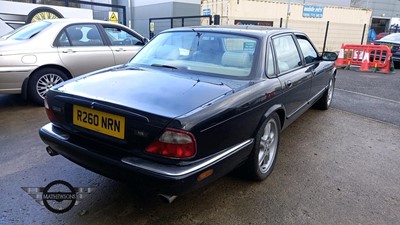 Lot 69 - 1998 JAGUAR XJR V8 AUTO
