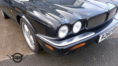 Lot 69 - 1998 JAGUAR XJR V8 AUTO