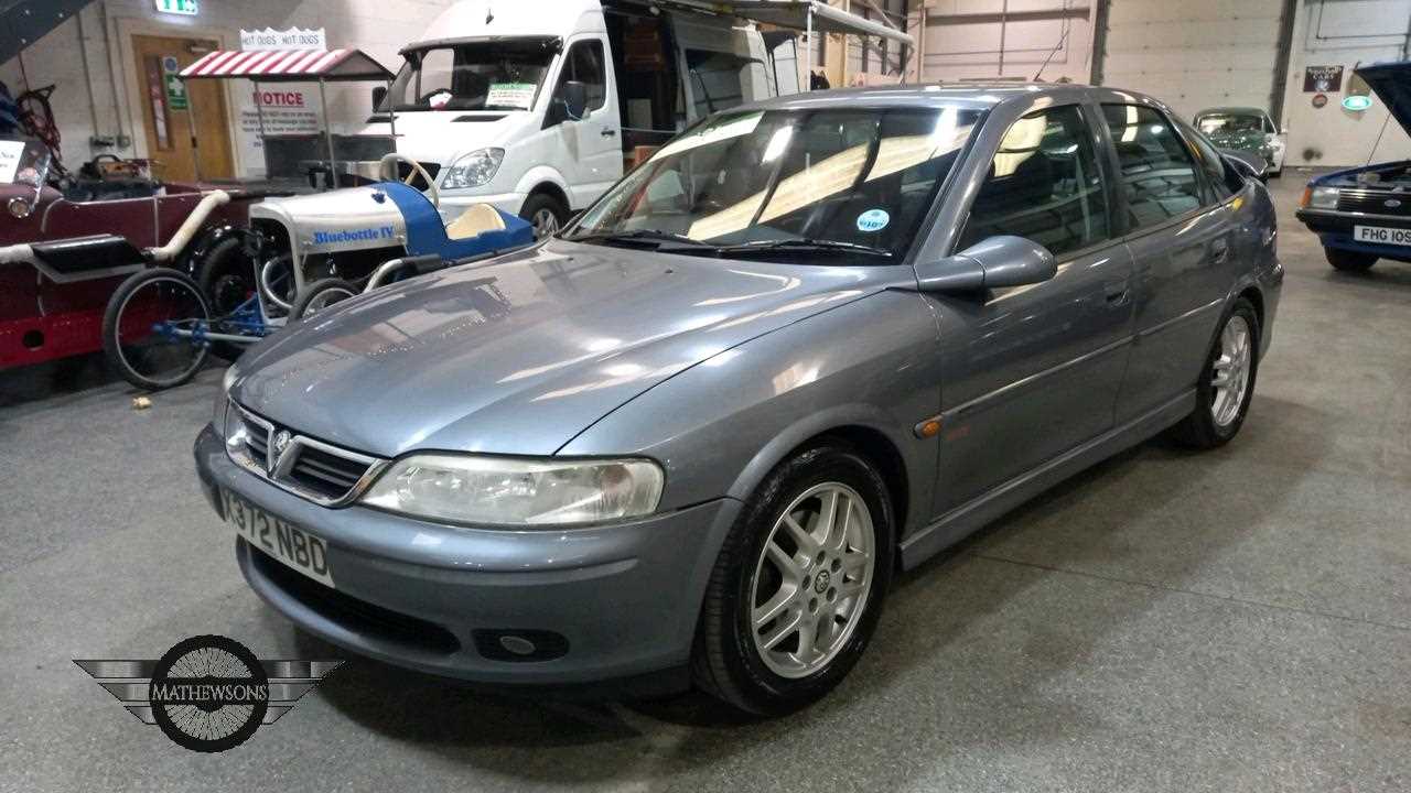 Lot 85 - 2000 VAUXHALL VECTRA SRI 150