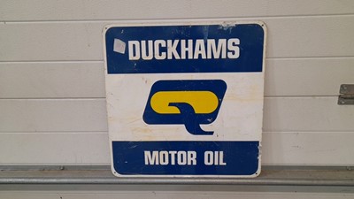 Lot 18 - DUCKHAMS MOTOR OIL SIGN  TIN SINGLE SIDED 20" X 26"
