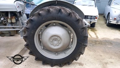 Lot 21 - 1956 MASSEY FERGUSON TE-F20