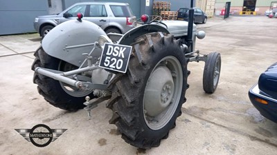 Lot 21 - 1956 MASSEY FERGUSON TE-F20