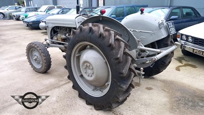 Lot 21 - 1956 MASSEY FERGUSON TE-F20