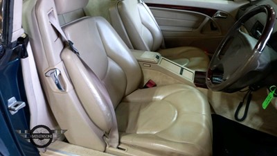 Lot 47 - 1996 MERCEDES SL 320 AUTO