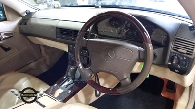 Lot 47 - 1996 MERCEDES SL 320 AUTO