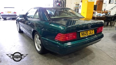 Lot 47 - 1996 MERCEDES SL 320 AUTO