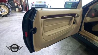 Lot 47 - 1996 MERCEDES SL 320 AUTO