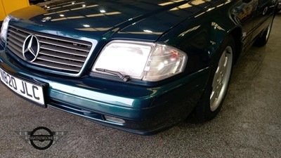 Lot 47 - 1996 MERCEDES SL 320 AUTO