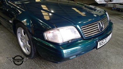 Lot 47 - 1996 MERCEDES SL 320 AUTO