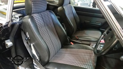Lot 65 - 1988 MERCEDES 420 SL AUTO