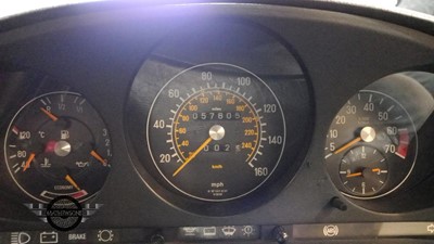 Lot 65 - 1988 MERCEDES 420 SL AUTO