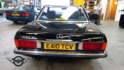 Lot 65 - 1988 MERCEDES 420 SL AUTO