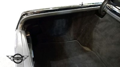 Lot 65 - 1988 MERCEDES 420 SL AUTO