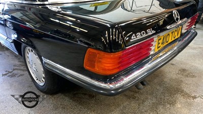 Lot 65 - 1988 MERCEDES 420 SL AUTO