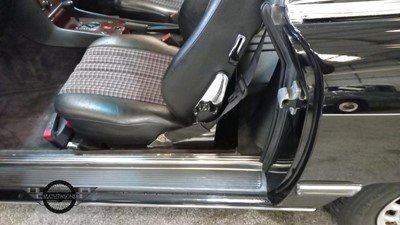 Lot 65 - 1988 MERCEDES 420 SL AUTO