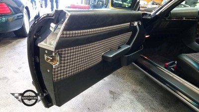 Lot 65 - 1988 MERCEDES 420 SL AUTO