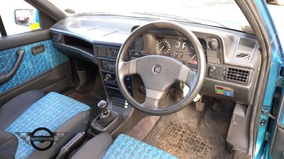 Lot 390 - 1992 VAUXHALL ASTRA EXCLUSIVE