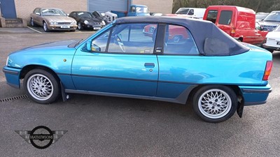 Lot 390 - 1992 VAUXHALL ASTRA EXCLUSIVE