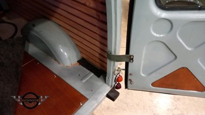 Lot 117 - 1972 MORRIS 1000 VAN