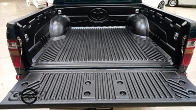 Lot 211 - 2003 TOYOTA HI LUX