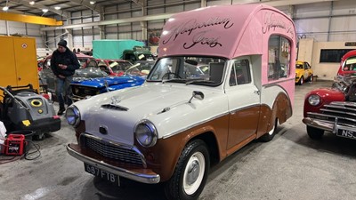 Lot 3 - 1958 AUSTIN ICE CREAM VAN