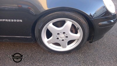 Lot 479 - 2001 MERCEDES SLK 230 KOMPRESSOR AUTO