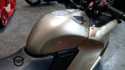 Lot 207 - 2000 HONDA NT650V DEAUVILLE