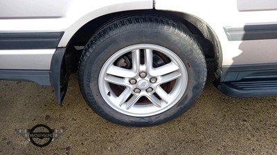 Lot 31 - 2002 LAND ROVER RANGE ROVER DHSE AUTO