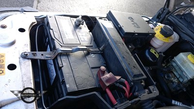 Lot 31 - 2002 LAND ROVER RANGE ROVER DHSE AUTO