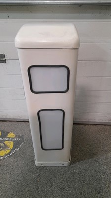 Lot 851 - KEEP LEFT TRAFFIC BOLLARD ( ILLUMINATED )