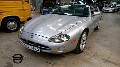 Lot 555 - 2000 JAGUAR XK8 CONVERTIBLE AUTO