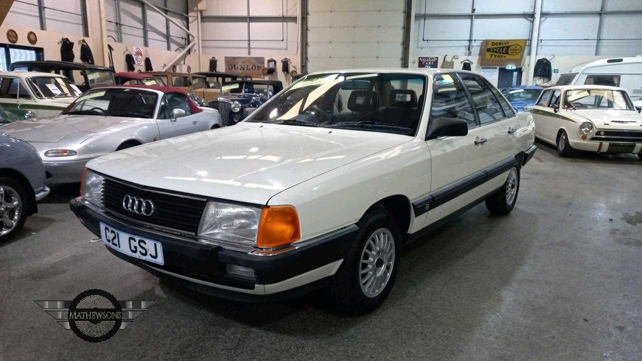 Lot 212 - 1985 AUDI 100 CD AUTO